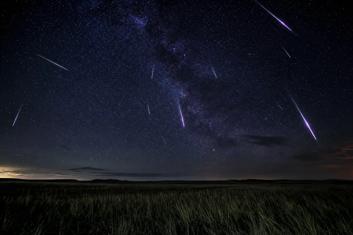 Meteor Showers stargazing guide illustration