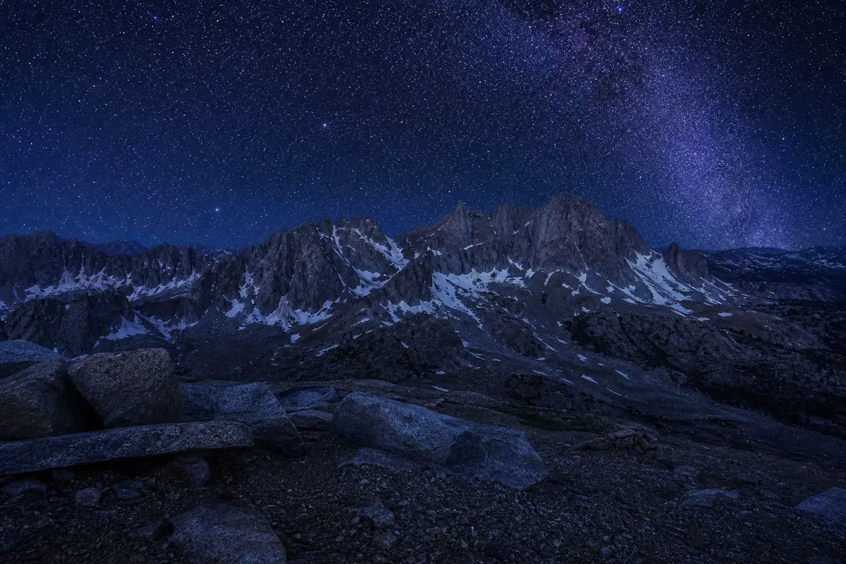 Mountain Viewpoints stargazing guide illustration